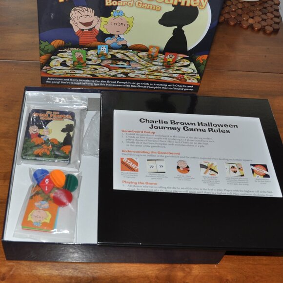 It's The Great Pumpkin Charlie Brown Board Game Halloween Journey 2020 Age 8+ - Picture 3 of 3